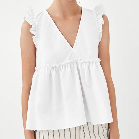 Zara Tops - Zara White Ruffle Tank (size XS)